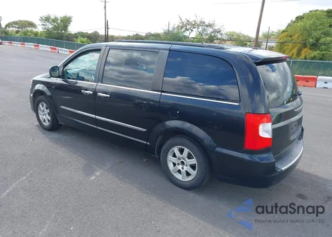 2011 Chrysler Town & Country Touring из США, поврежденный, VIN 2A4RR5DG1BR623552